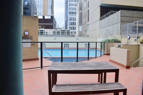 Amazing Studio With Pool In Central Sydney - Accommodation Sunshine Coast 2