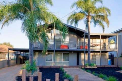 Paradise Waters - Yarrawonga - Accommodation Sunshine Coast 0