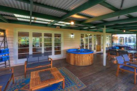 Maleny Homestead & Cottage - Accommodation Sunshine Coast 2