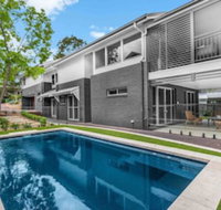 Hunter Treehouse - Accommodation Sunshine Coast