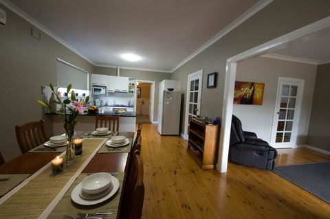 Port Lincoln Holiday Houses - Accommodation Sunshine Coast 6