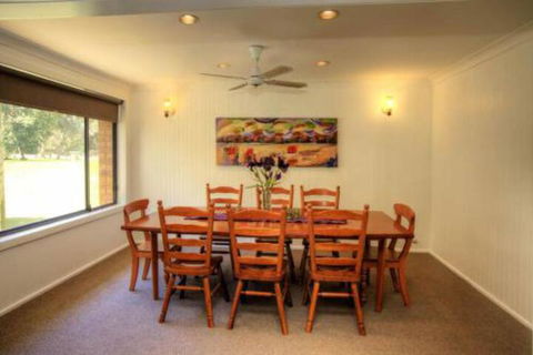 SEABREEZE - Accommodation Sunshine Coast 3