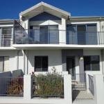 The Beach Villa Bunbury - Accommodation Sunshine Coast 0