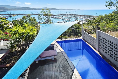 A Point Of View Airlie Beach - Accommodation Sunshine Coast 0