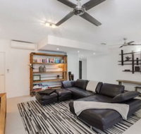 Luxury PoolSide Apartment In Beachfront - Accommodation Sunshine Coast
