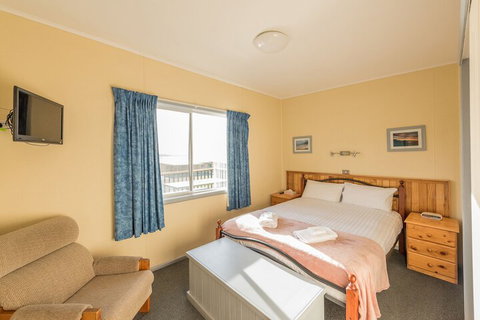MARLO - Accommodation Sunshine Coast 6