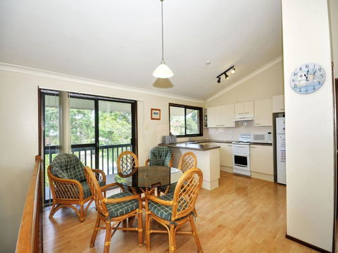 Pet Friendly On Pelican Close To Myall River - Accommodation Sunshine Coast 1