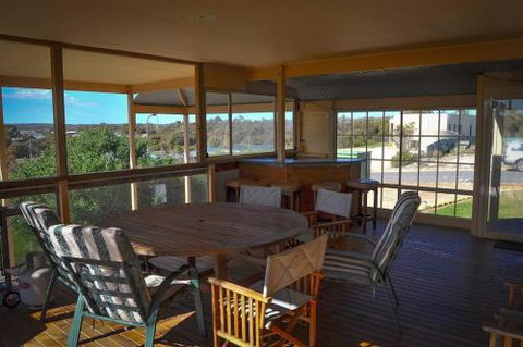 Baywatch - Accommodation Sunshine Coast 6