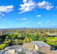 Deluxe Central Park 4B2B APT BoxHill Panorama - Accommodation Sunshine Coast