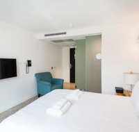 Stylish Studio With Balcony - Accommodation Sunshine Coast