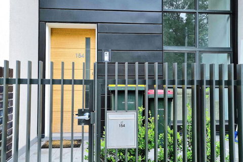 154 Wyndham - Accommodation Sunshine Coast 2