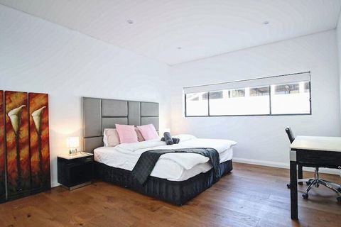 154 Wyndham - Accommodation Sunshine Coast 5