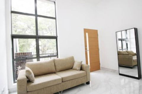 154 Wyndham - Accommodation Sunshine Coast 0