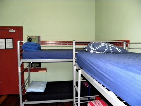 Market Tavern - Hostel And Bar - Accommodation Sunshine Coast 6