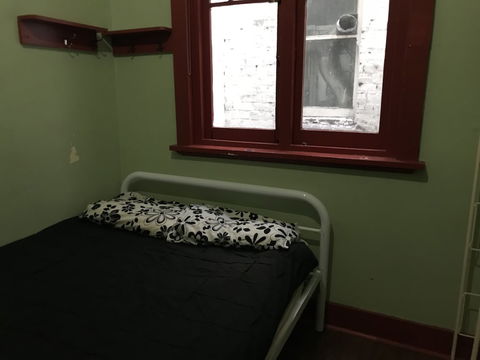 Market Tavern - Hostel And Bar - Accommodation Sunshine Coast 4