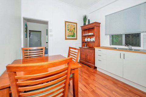 Easy Going Holiday Unit On McKenzie MK4 - Accommodation Sunshine Coast 2