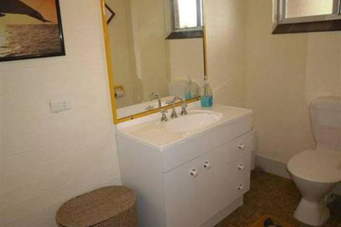 ANCHORAGE 1 - Accommodation Sunshine Coast 2