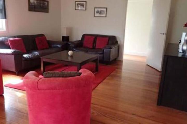 Mansfield VIC Accommodation Sunshine Coast