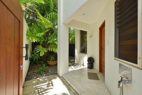 Villa Frangipani - Accommodation Sunshine Coast 1