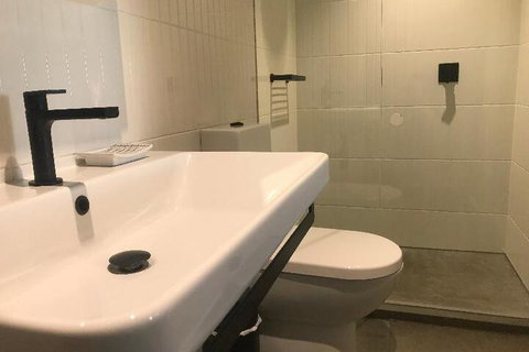 Upper House Suites - Accommodation Sunshine Coast 7