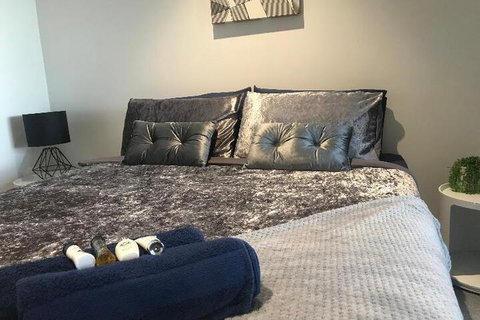 Upper House Suites - Accommodation Sunshine Coast 2