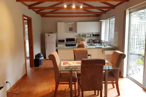 Wisteria Cottage Augusta - Accommodation Sunshine Coast 4
