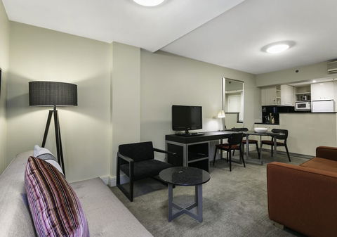 DARLING A Tidy Space In A Great Location - Accommodation Sunshine Coast 4