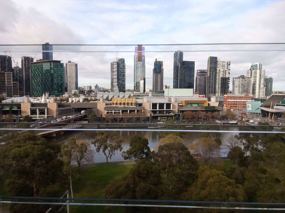 Melbourne VIC Accommodation Sunshine Coast