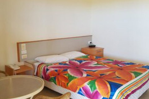 A Country View Motel - Ilbilbie - Accommodation Sunshine Coast 0