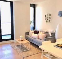 Deluxe and Brand New Lakeside Apartment - Accommodation Sunshine Coast