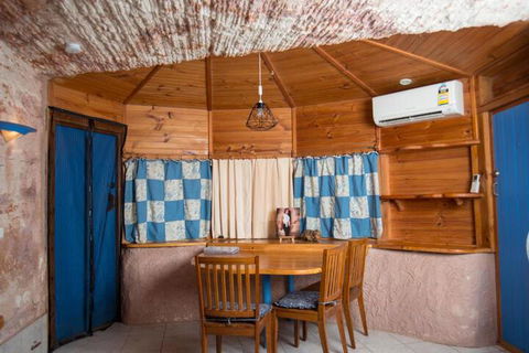 Alis Underground - Accommodation Sunshine Coast 4