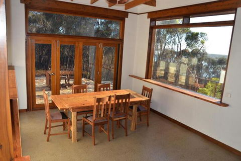 Of Stone & Wood Guesthouse Secluded Getaway! - Accommodation Sunshine Coast 7