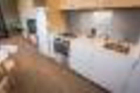 Newcastle Beach 1BR With City Views - Accommodation Sunshine Coast 6