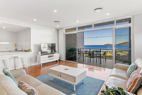 Boulder Bay Rd 2 / 2 Fingal Bay - Accommodation Sunshine Coast 6