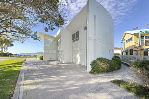 Boulder Bay Rd 2 / 2 Fingal Bay - Accommodation Sunshine Coast 0