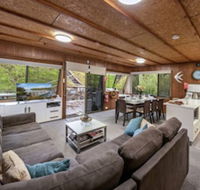 Boats And Bedzzz Houseboat Stays  Renmark River Villas - Accommodation Sunshine Coast