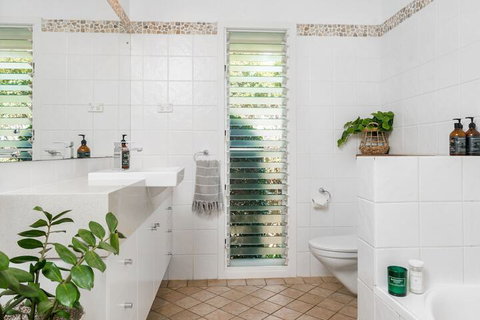 A PERFECT STAY - Byron's Brae - Accommodation Sunshine Coast 6