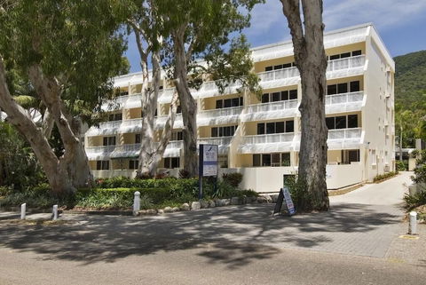 On Palm Cove Beachfront Apartments - Accommodation Sunshine Coast 0