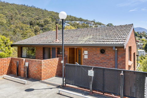 The Lookout - Accommodation Sunshine Coast 4