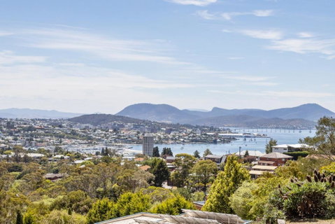 The Lookout - Accommodation Sunshine Coast 5