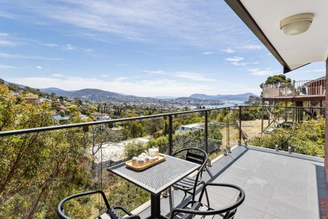 The Lookout - Accommodation Sunshine Coast 3