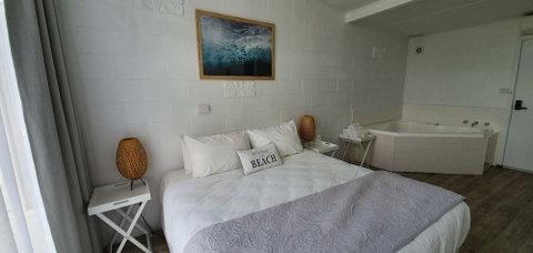 Beach Holiday Apartments Motel - Accommodation Sunshine Coast 6
