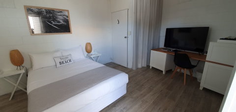 Beach Holiday Apartments Motel - Accommodation Sunshine Coast 3