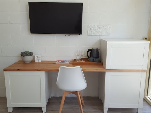 Beach Holiday Apartments Motel - Accommodation Sunshine Coast 4