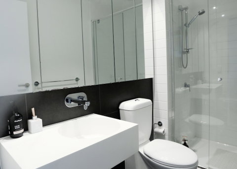 Stunning 2 Bedroom High Floor City View - Accommodation Sunshine Coast 3