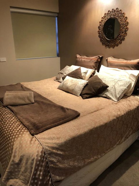About Time Retreats Studio Seven - Accommodation Sunshine Coast 5