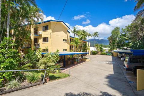 Budget Apartment Trinity Beach - Accommodation Sunshine Coast 6