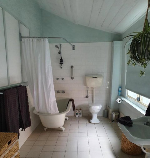 The Cottage - Accommodation Sunshine Coast 3