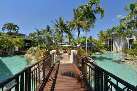 Sea Temple Luxury Penthouse & King Spa Studio Apartments - Accommodation Sunshine Coast 1