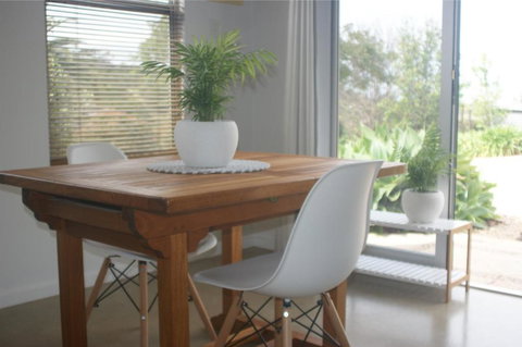 Studio 22 - Accommodation Sunshine Coast 5